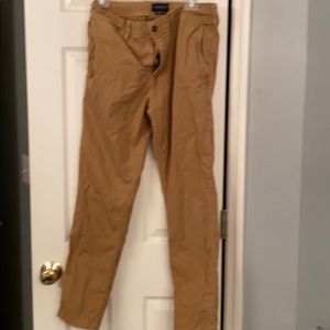 American Eagle Extreme flex khakis
